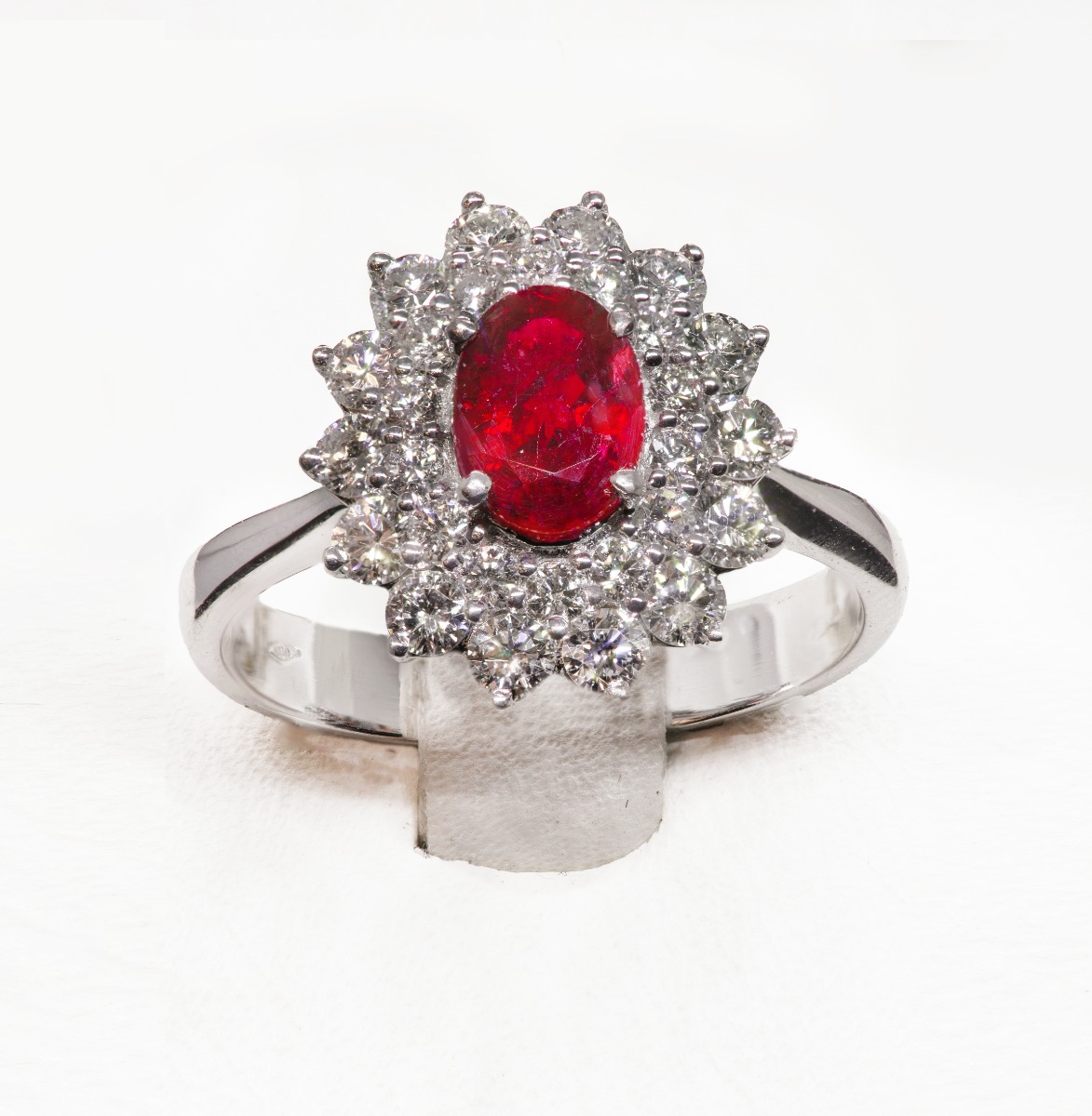 Anello Scordato Gioielli Gemme di Colore Rubino SGAR01